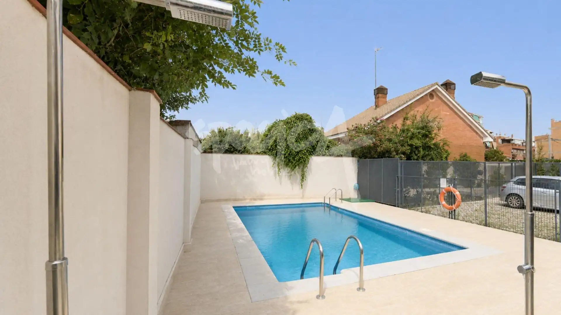 Piscina de Loft en venta en Madrid con Calefacción, Jardín privado y Piscina comunitaria