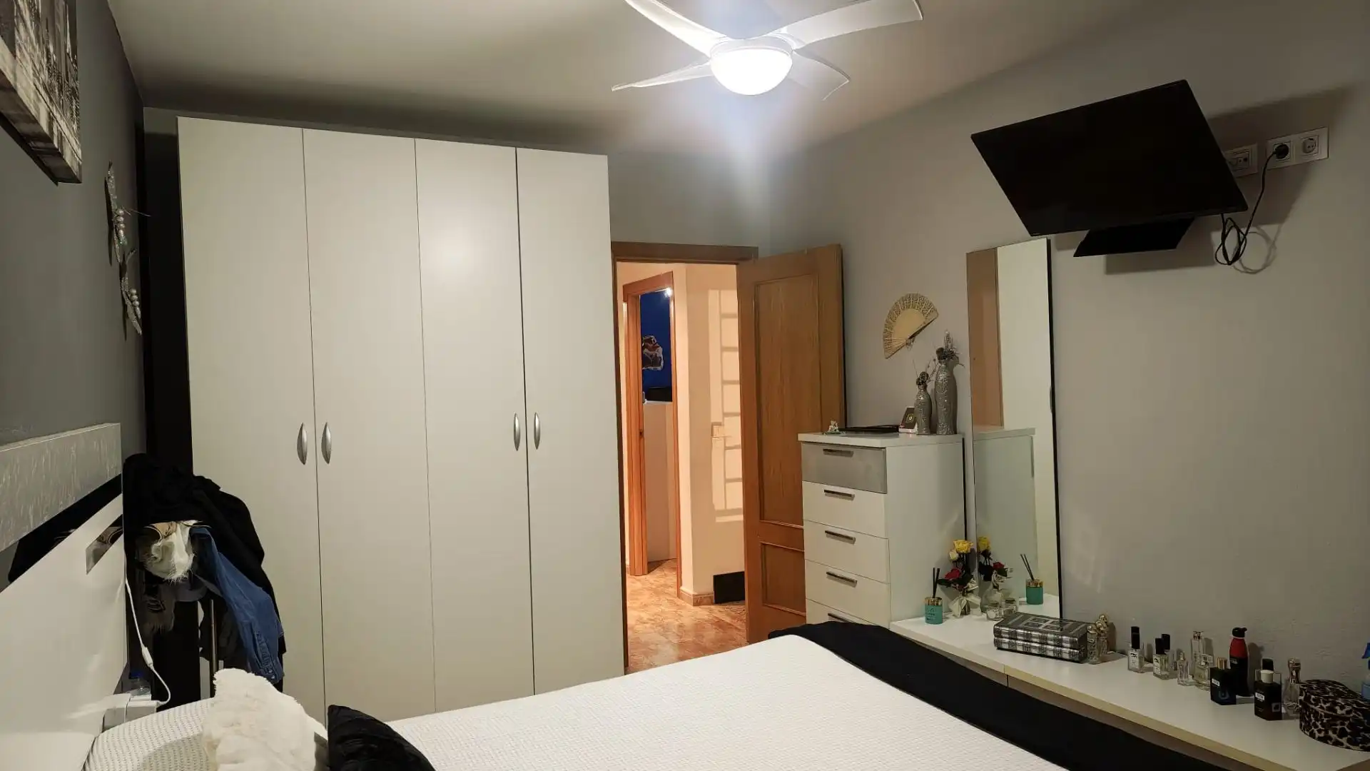 Habitación de Casa adosada en venta en Argamasilla de Calatrava con Aire acondicionado, Calefacción y Terraza