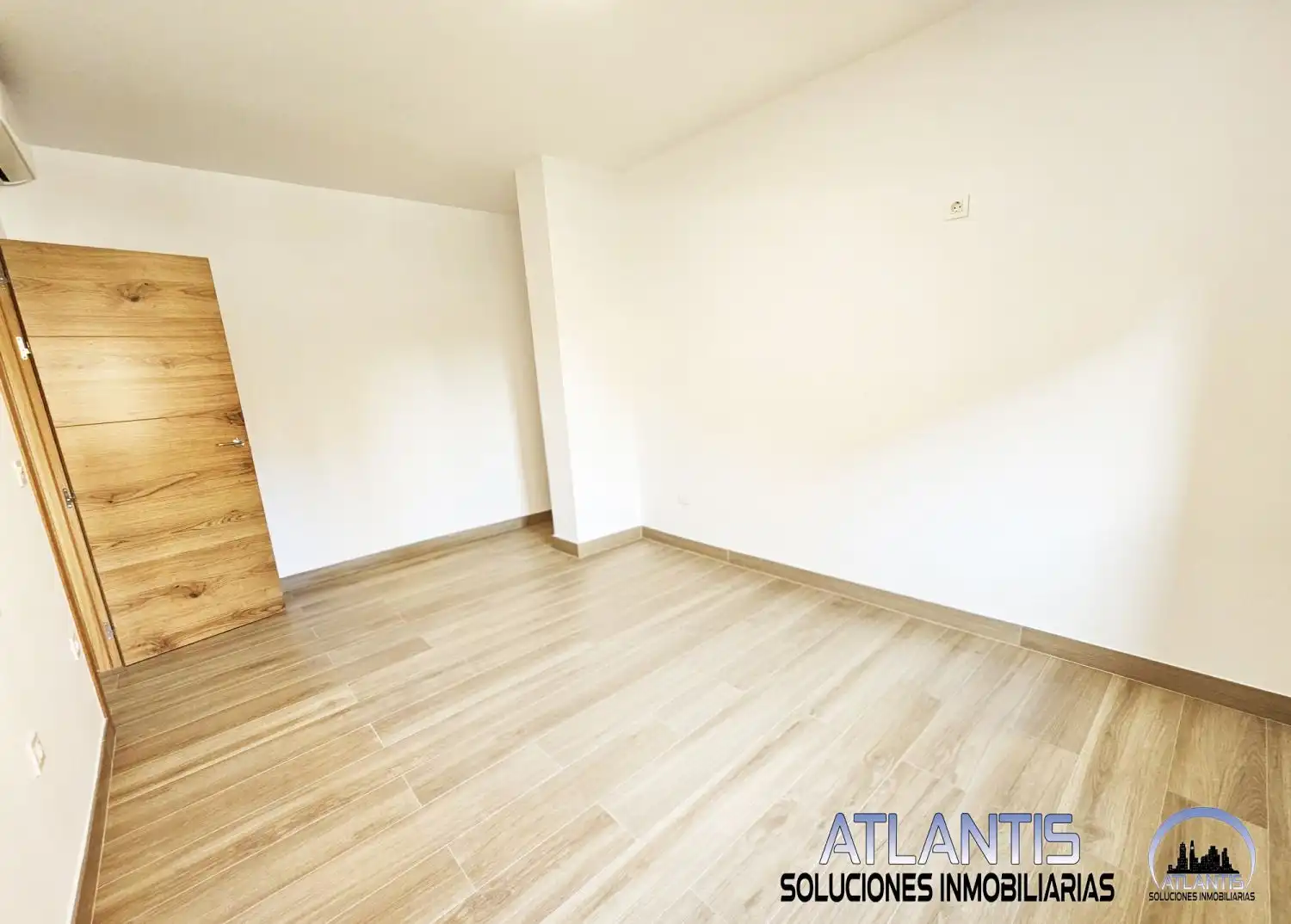 Flat for rent in San Pablo - Santa Justa