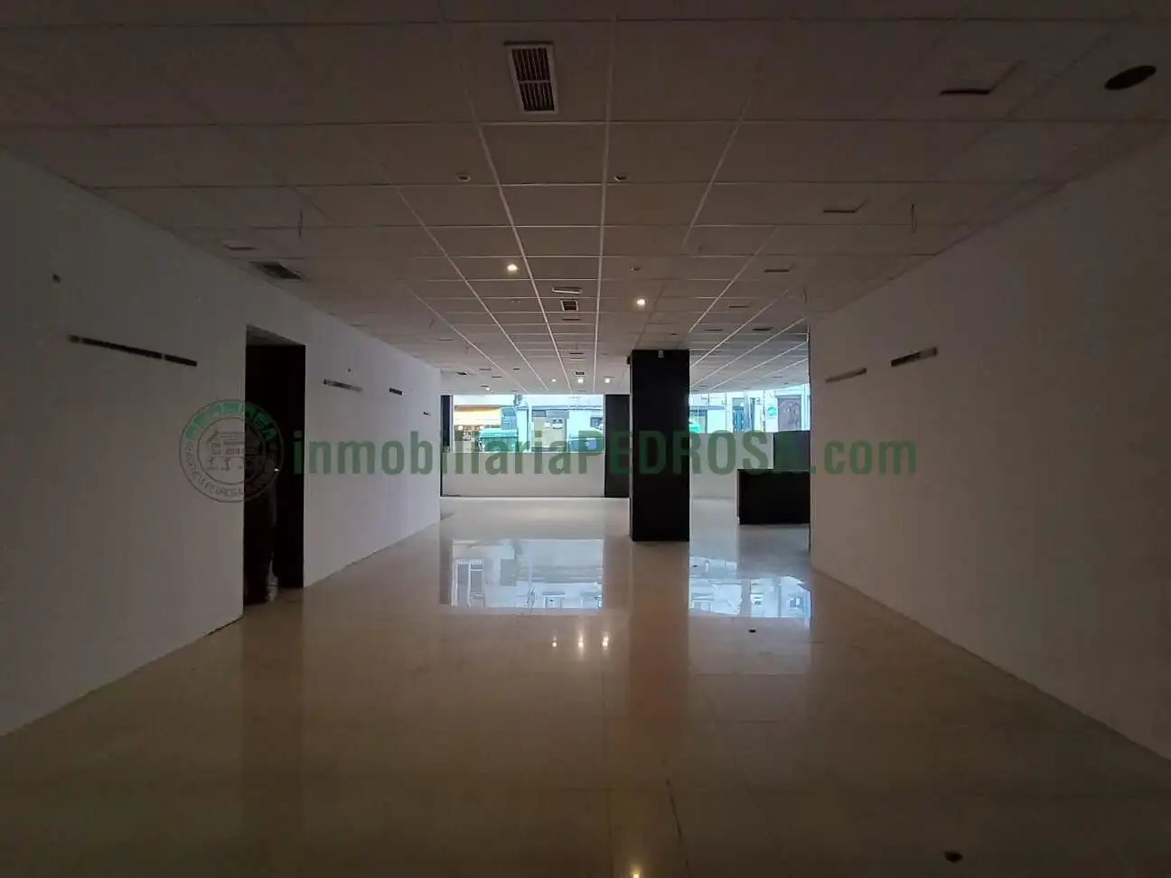 Local comercial en alquiler en Calle Sagasta, imagen 4