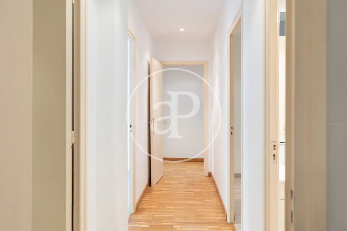 Piso en venta en Barcelona con Aire acondicionado, Calefacción y Terraza