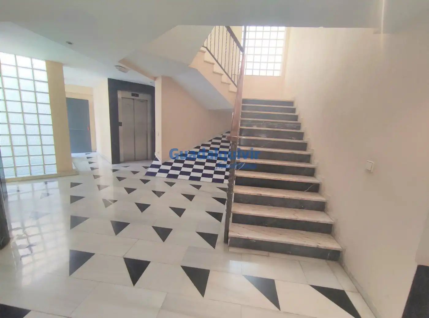 Piso de alquiler en Sevilla con Aire acondicionado y Terraza