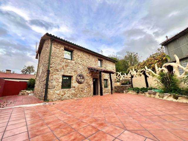 Casa-chalet en Venta en Parroquias rurales