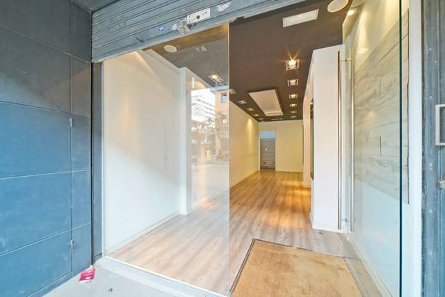 Local comercial en Alquiler en Carrer de Damià Campeny, 5 en Centre