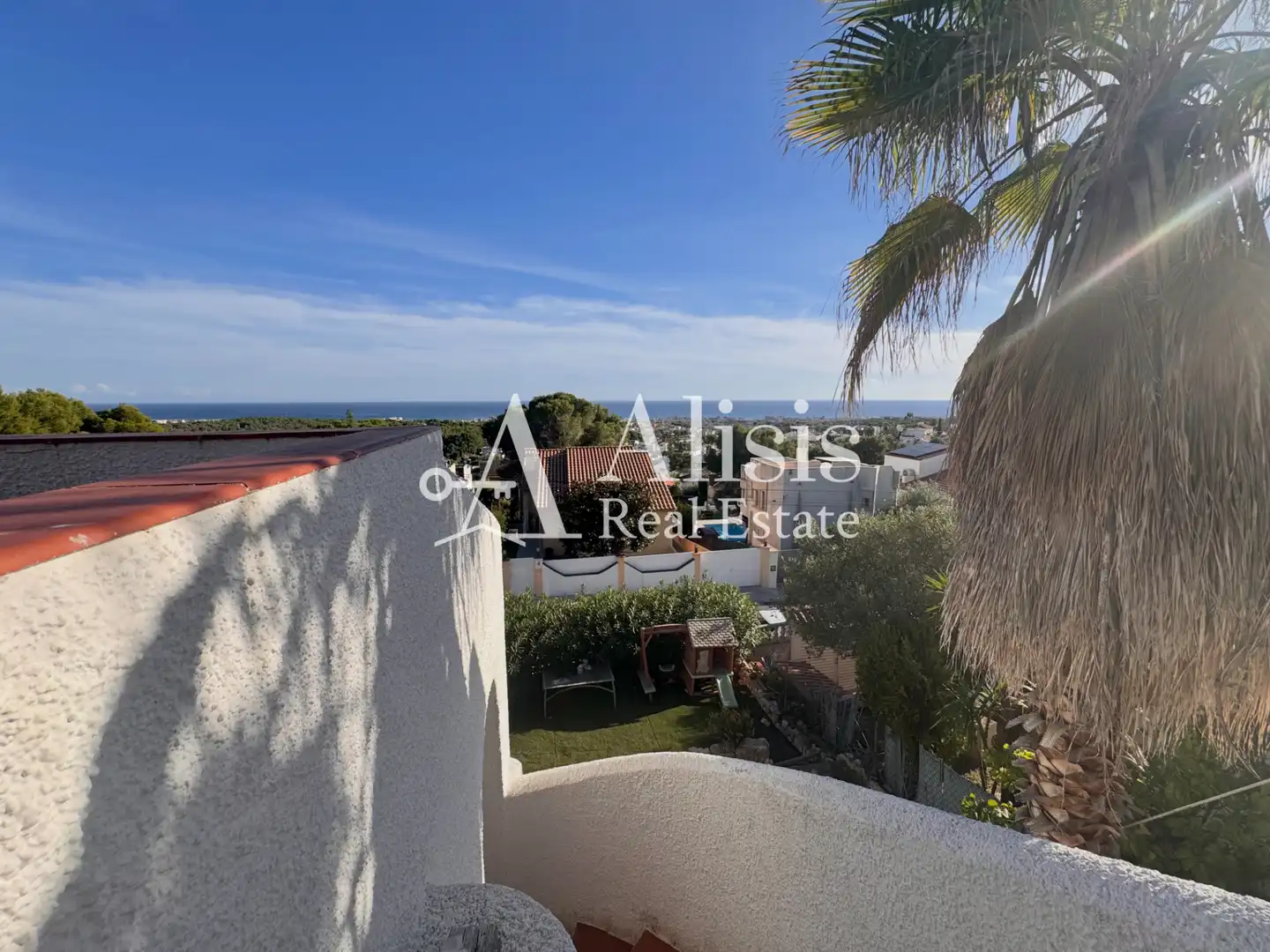 Vista exterior de Casa o chalet en venta en Cunit Residencial