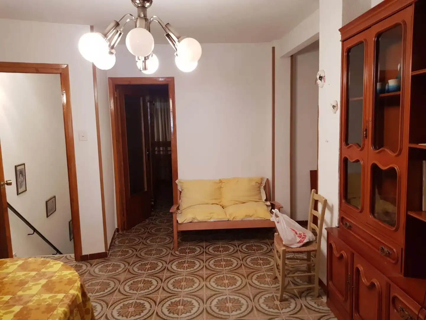 Sala d'estar de Casa o xalet en venda en Pétrola amb Terrassa