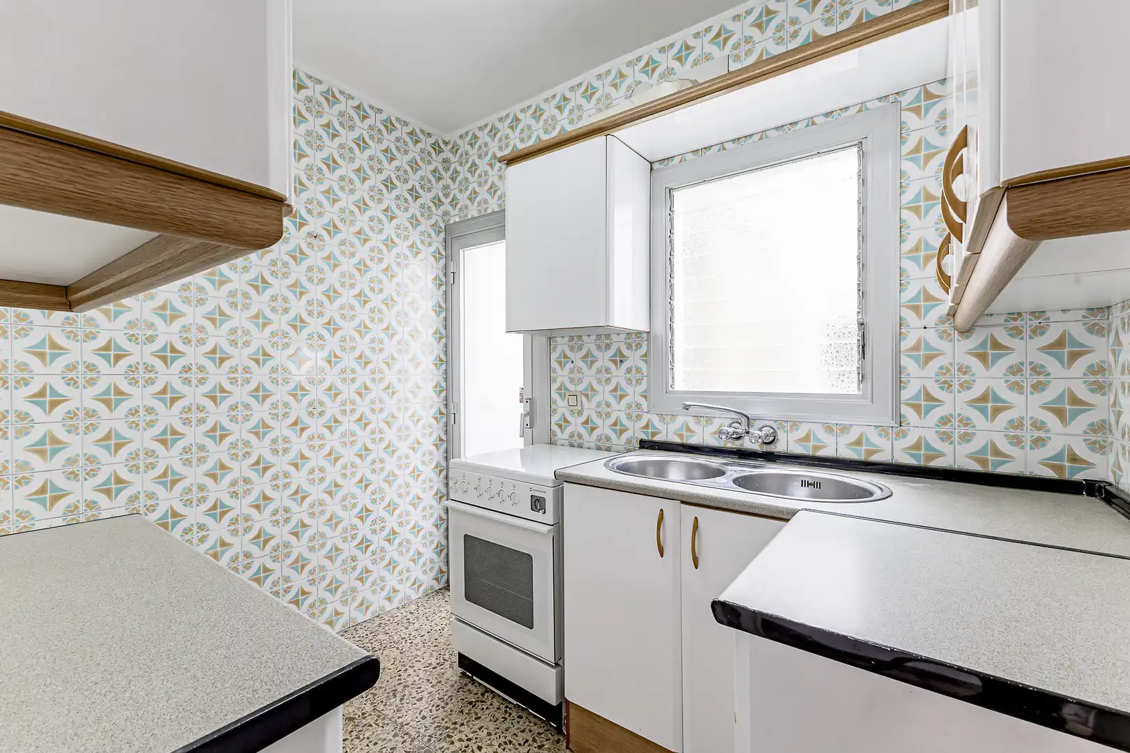 Kitchen of Flat for sale in Sant Boi de Llobregat  with Heating, Terrace and Balcony