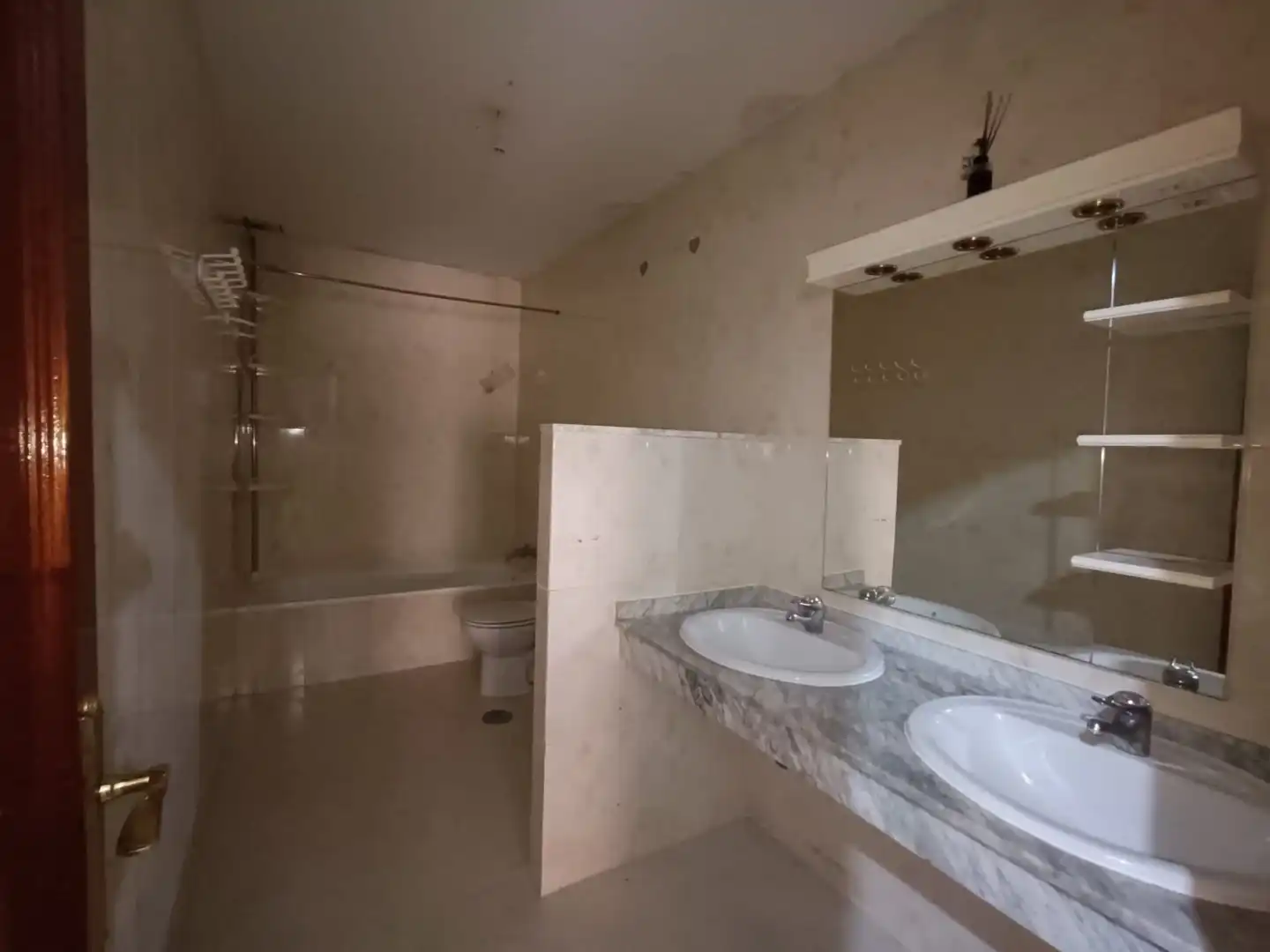 Badezimmer von Wohnung zum Verkauf in Sonseca