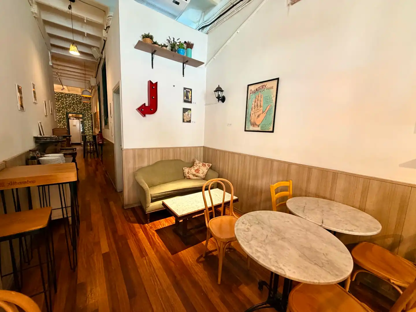 Business premises for transfer in Eixample, imagen 6