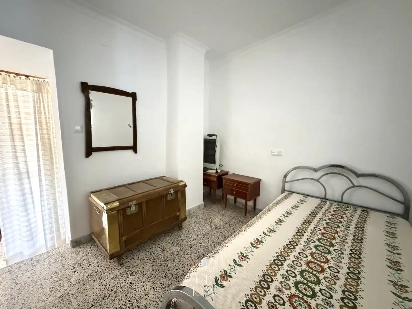 Dormitori de Casa adosada en venda en Ardales amb Jardí privat i Moblat