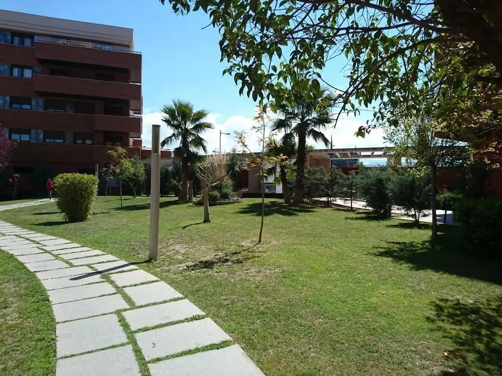 Pis de lloguer a Avenida DE LA ILUSTRACION, Campus de la Salud