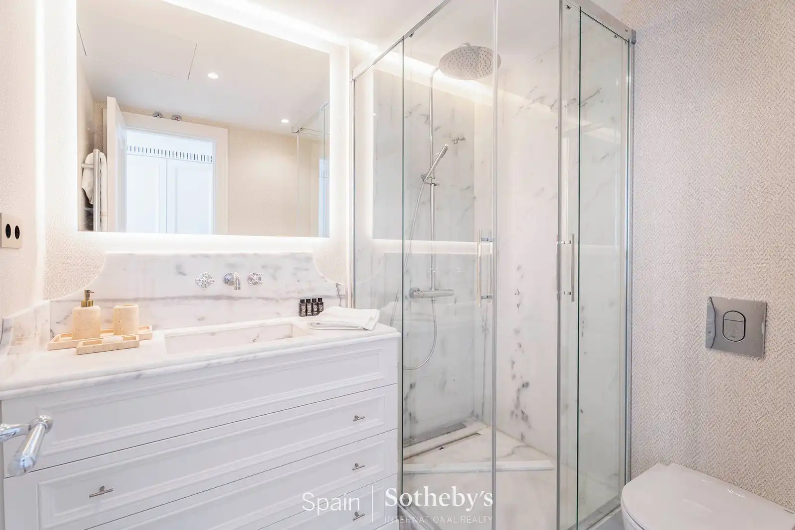 Apartamento con ascensor en venta en Calle de Hilarión Eslava, imagen 15
