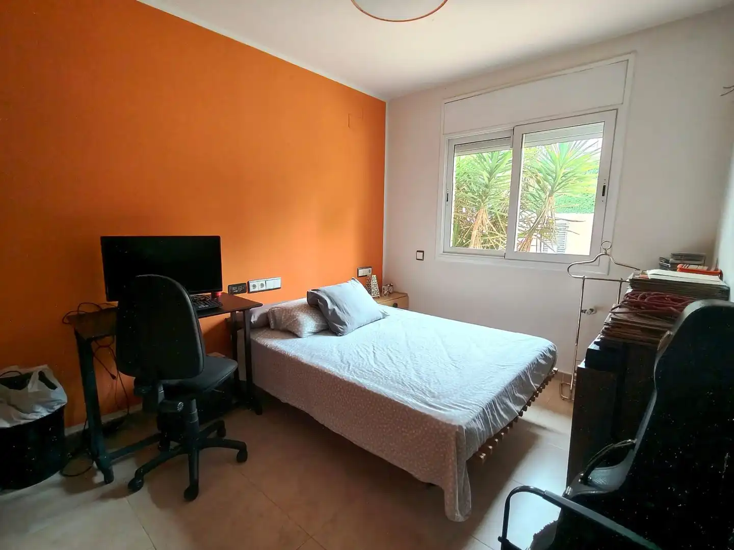 Dormitori de Casa o xalet en venda en Sabadell amb Aire condicionat, Calefacció i Jardí privat