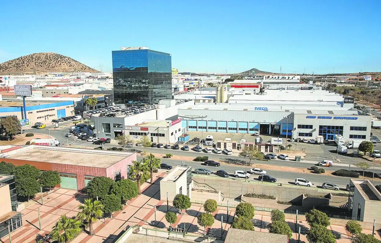 Vista exterior de Garatge en venda en Cartagena