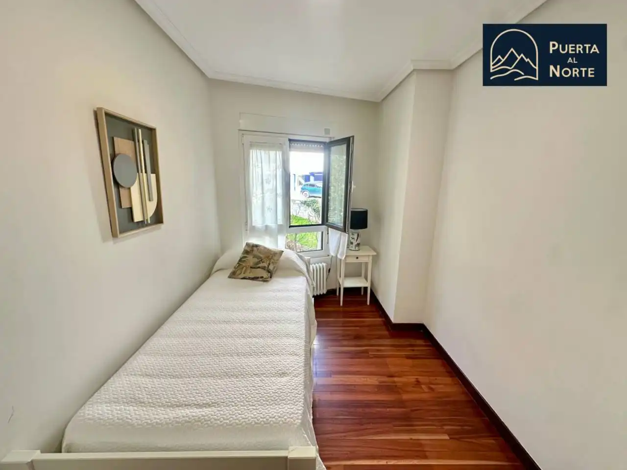 Habitación de Piso de alquiler en Santander con Calefacción, Trastero y Amueblado