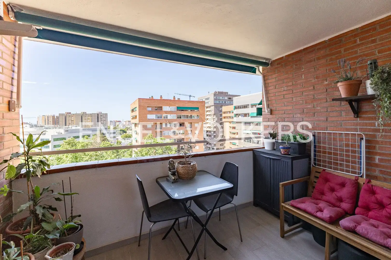 Terrasse von Wohnung zum Verkauf in Esplugues de Llobregat mit Klimaanlage, Heizung und Parkett