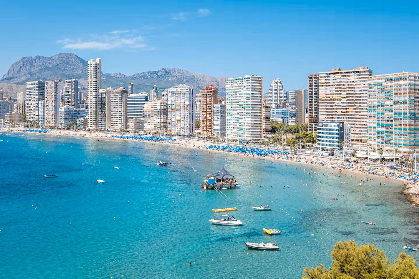 Exterior view of Flat to rent in Benidorm  with Air Conditioner, Heating and Furnished