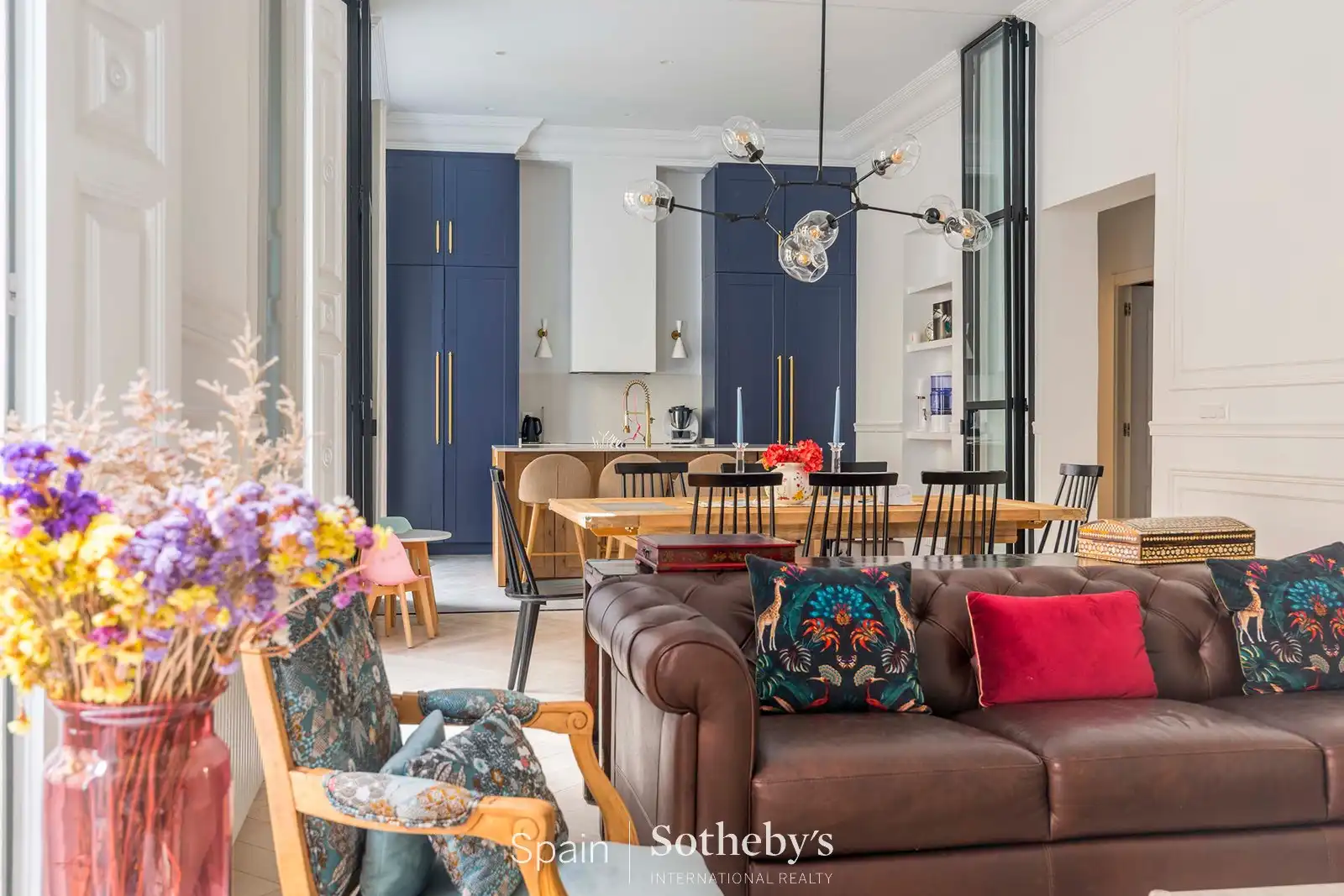 Menjador de Apartament de lloguer en  Madrid Capital amb Aire condicionat, Calefacció i Terrassa