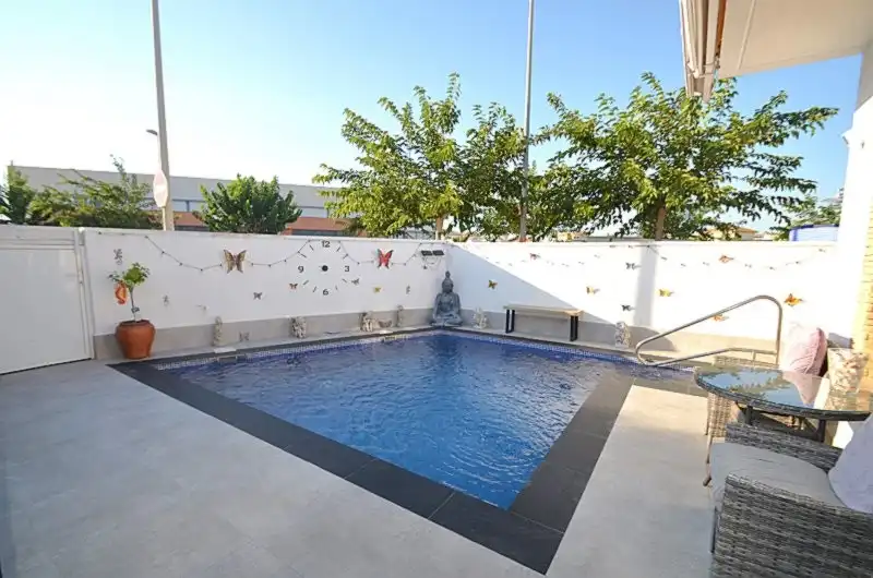 Piscina de Casa o xalet en venda en Murcia