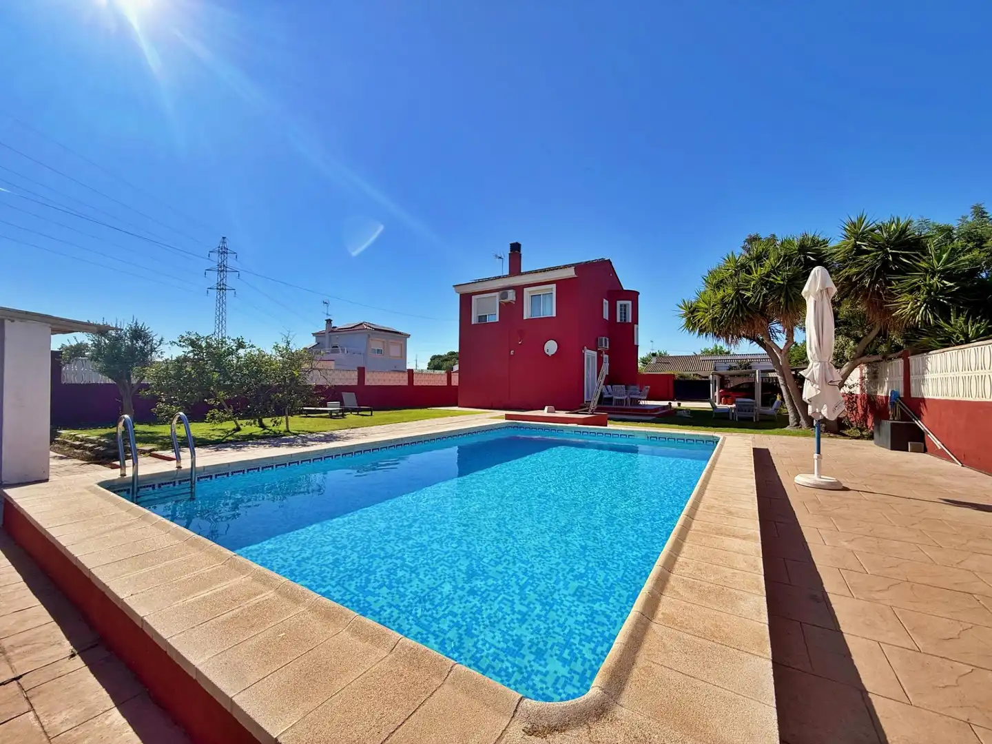 Piscina de Casa o xalet en venda en Llíria amb Aire condicionat, Calefacció i Jardí privat