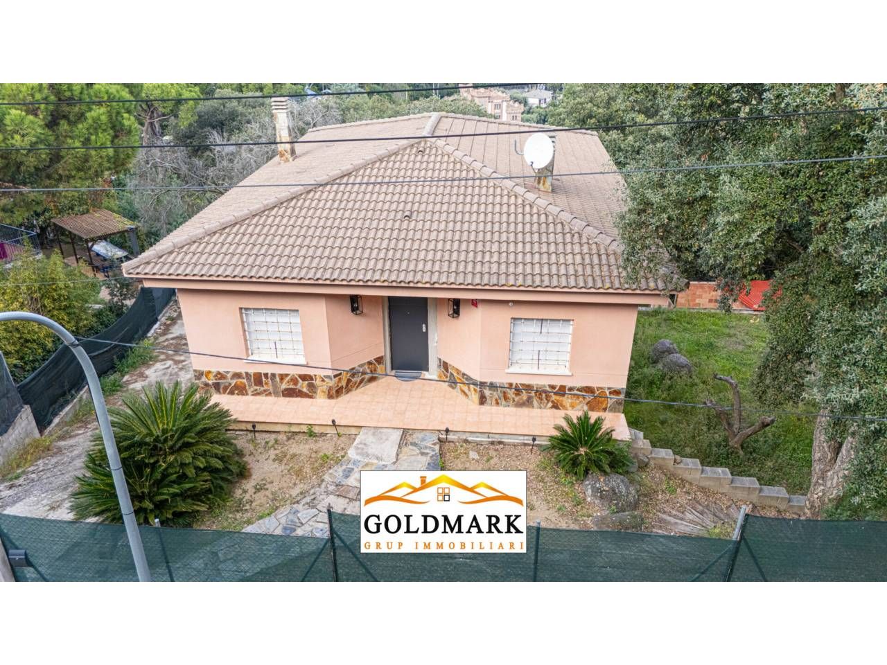 Vista exterior de Casa o chalet en venta en La Roca del Vallès con Jardín privado y Terraza