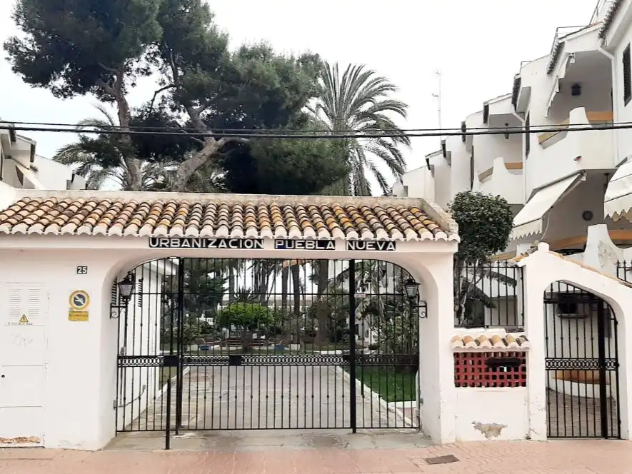 Exterior view of Houses for sale in Platja de la Pobla de Farnals