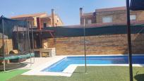 Swimming pool of House or chalet for sale in Cedillo del Condado  with Air Conditioner and Swimming Pool