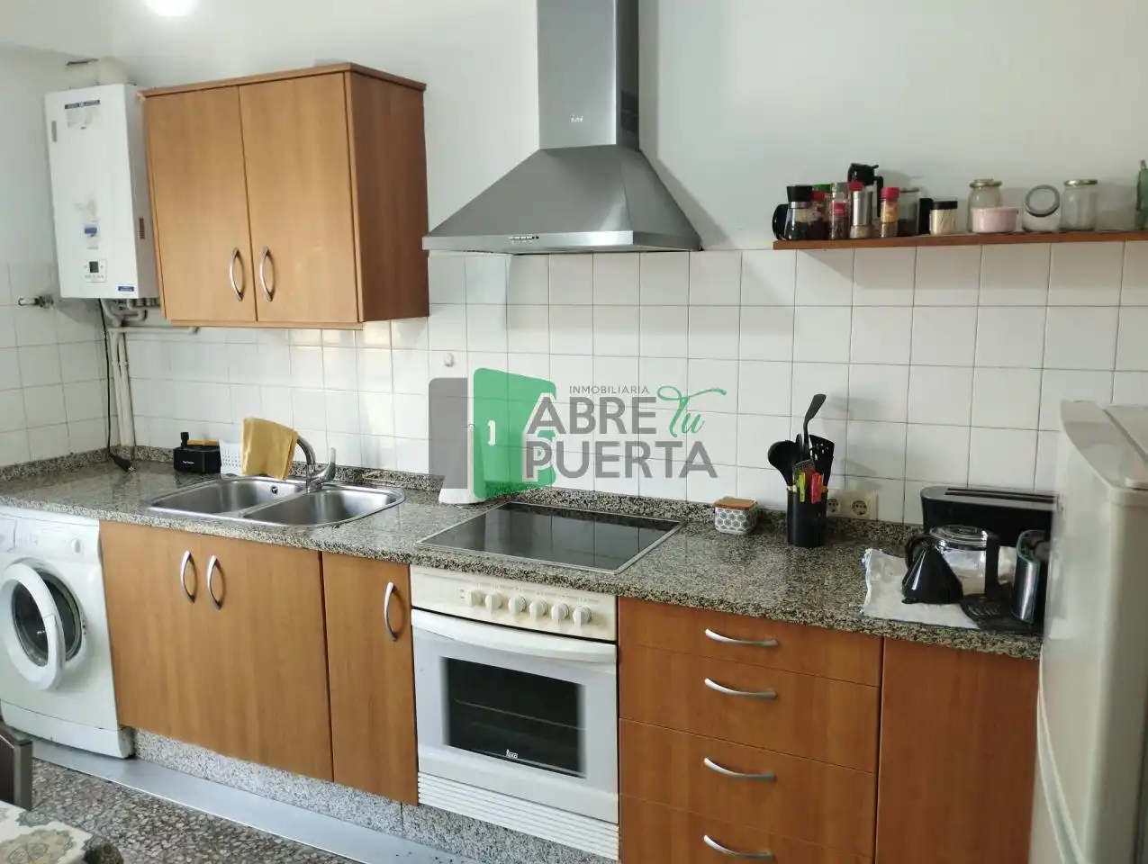 Cocina de Piso en venta en Ourense Capital  con Calefacción y Amueblado