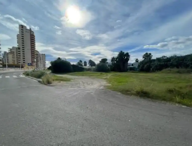 Terreny residencial en venda a Tavernes de la Valldigna, imagen 2