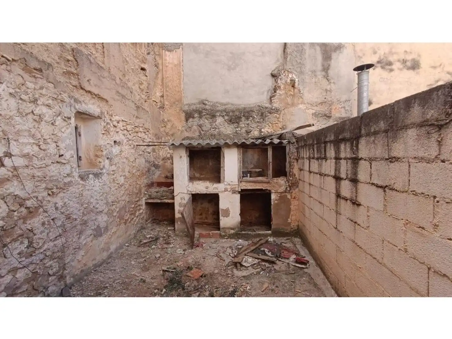 Casa o xalet en venda en Villar del Arzobispo amb Terrassa i Balcó