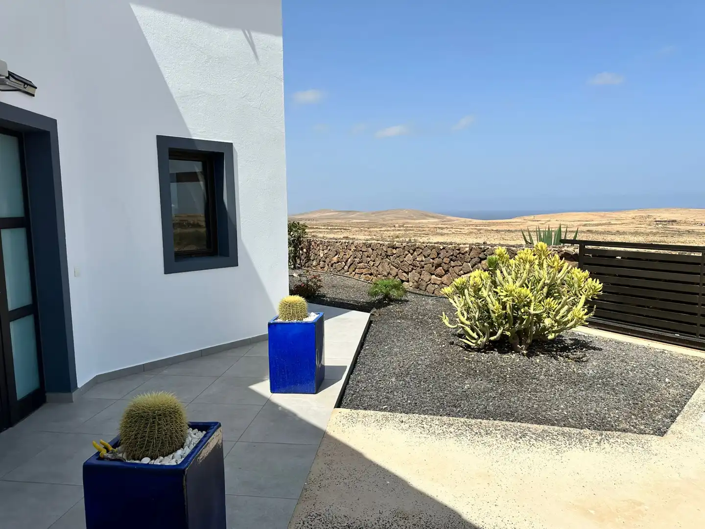 Terrassa de Casa o xalet en venda en La Oliva amb Aire condicionat, Jardí privat i Terrassa