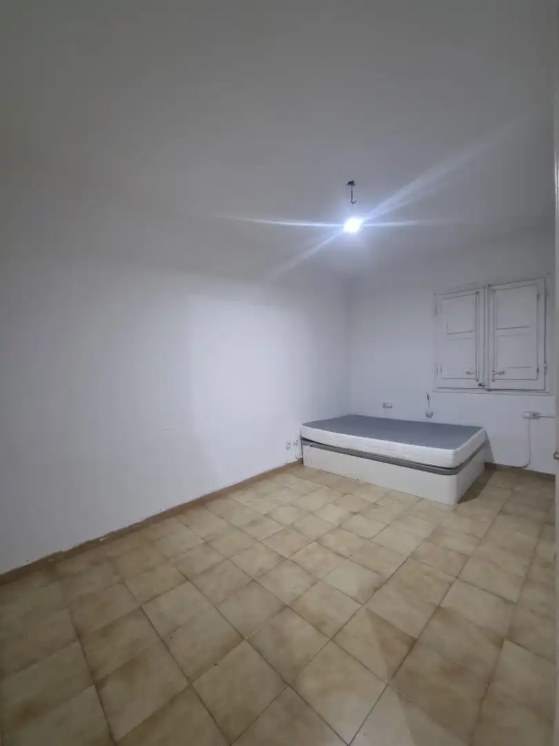 Flat for sale in Sants - Montjuïc, imagen 2