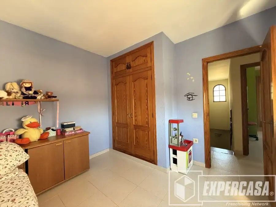 Casa o xalet en venda en Riba-roja de Túria amb Aire condicionat, Calefacció i Terrassa