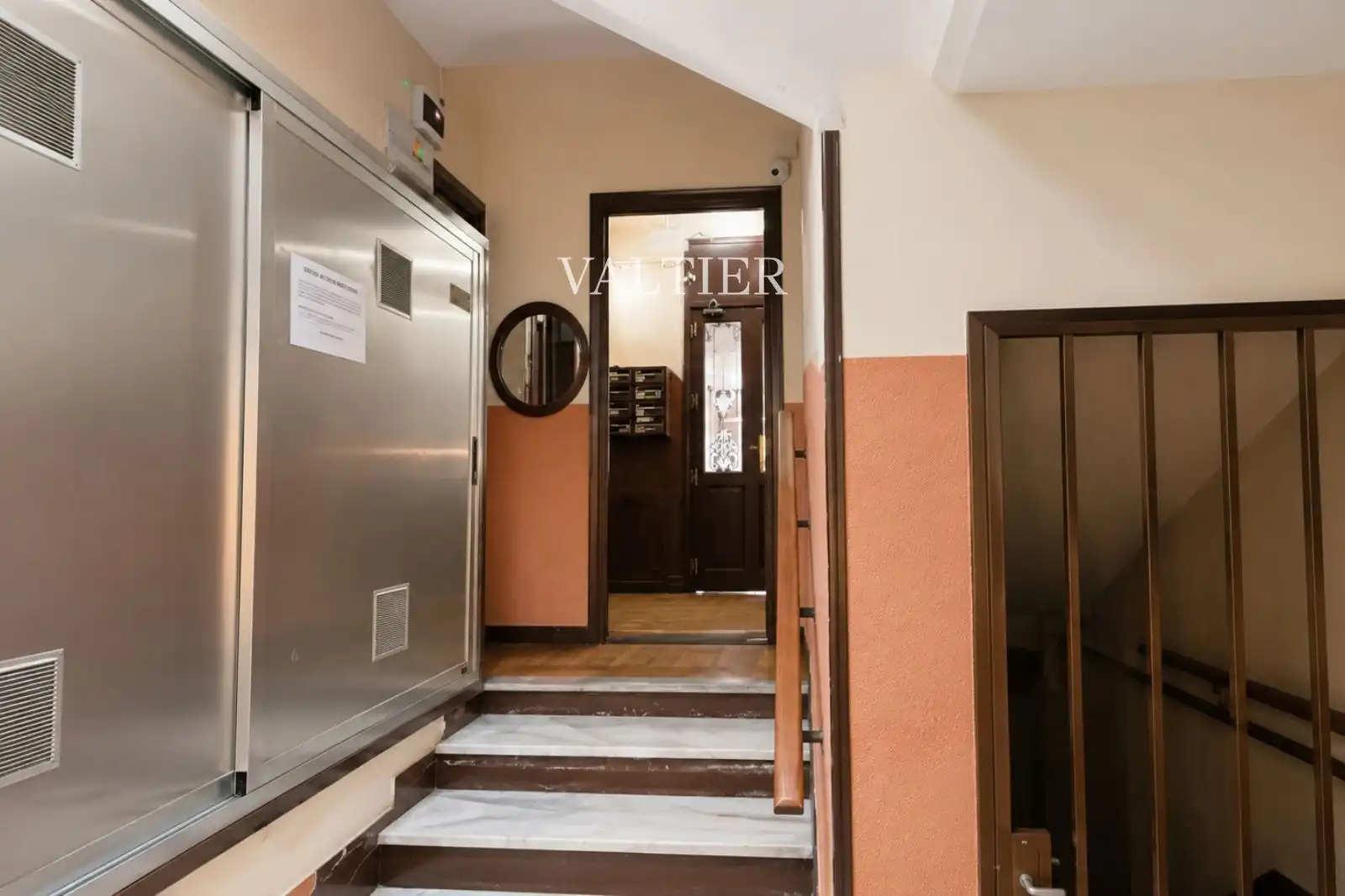 Flat for rent in Madrid  with Heating and Furnished