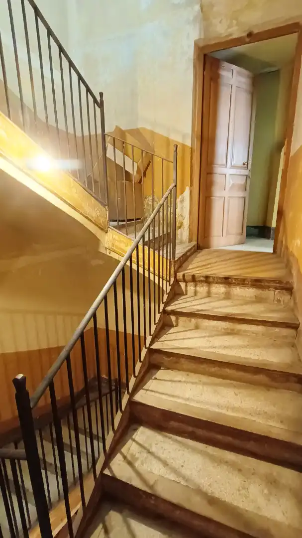 Gebäude zum Verkauf in Sort