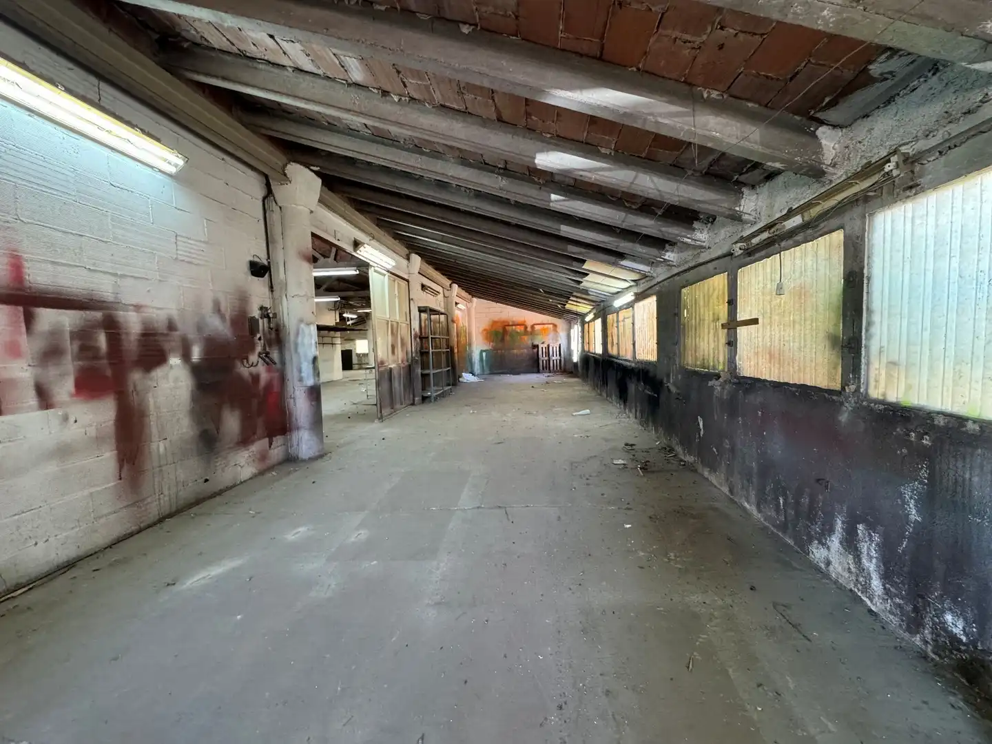 Industrial buildings for rent in Jorba