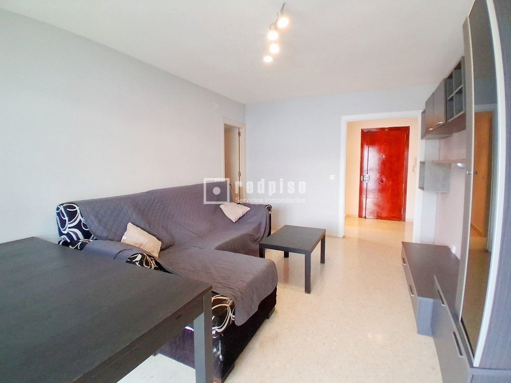 Living room of Flat for sale in Rincón de la Victoria  with Terrace and Swimming Pool