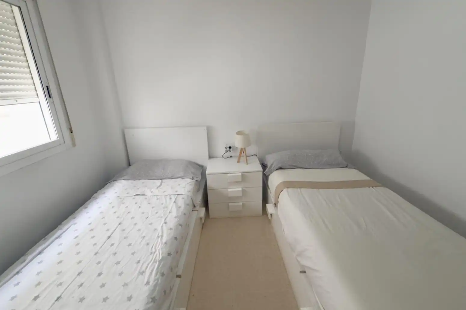 Bedroom of Flat for sale in Torrent  with Air Conditioner, Storage room and Balcony