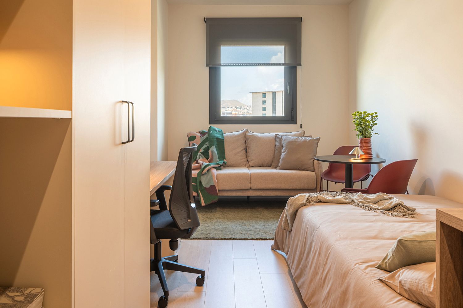 Bedroom of Study to rent in Armilla  with Air Conditioner, Furnished and Microwave