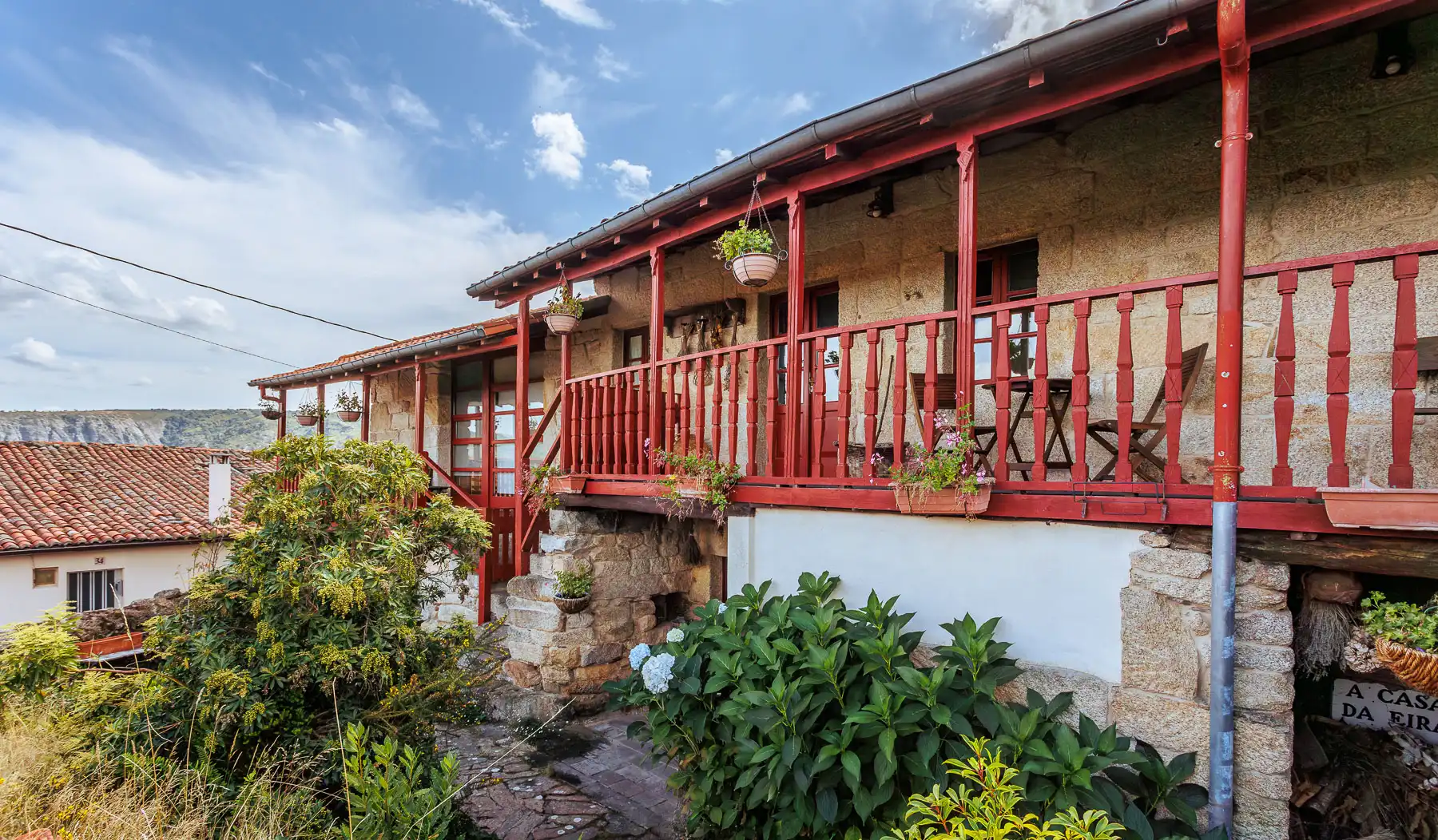 Vista exterior de Local en venta en Nogueira de Ramuín con Amueblado