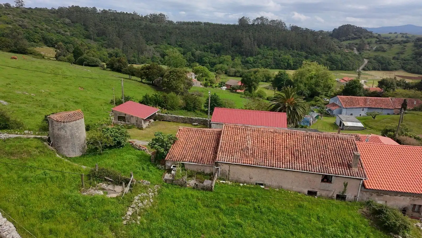 Exterior view of Houses for sale in Santillana del Mar  with Private garden, Storage room and Balcony