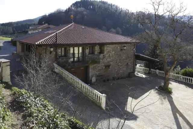 Vista exterior de Finca rústica en venta en Elgoibar con Calefacción, Jardín privado y Terraza