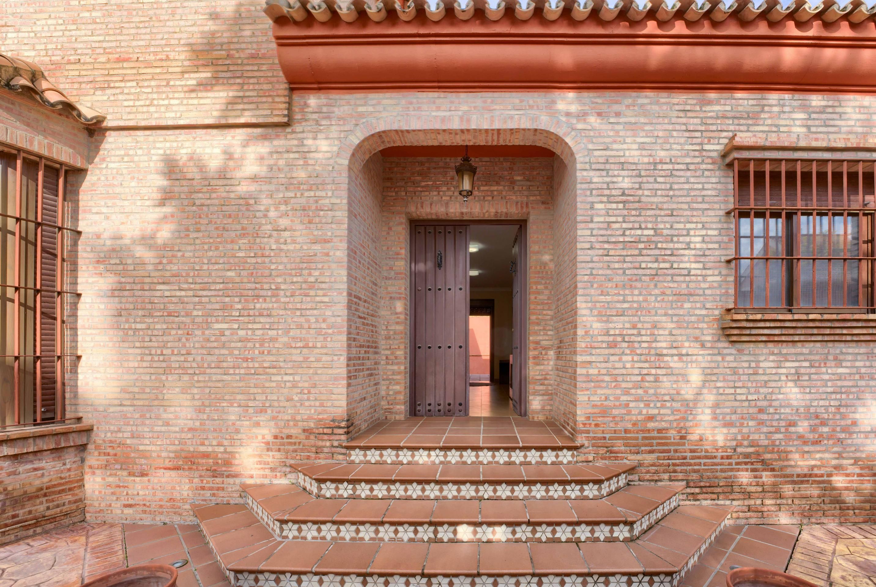 Casa o xalet en venda en Montequinto amb Aire condicionat, Jardí privat i Terrassa