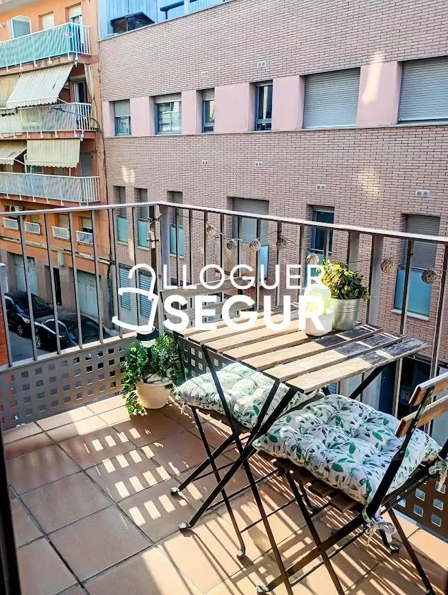 Terrassa de Pis de lloguer en Sant Boi de Llobregat amb Aire condicionat, Calefacció i Terrassa