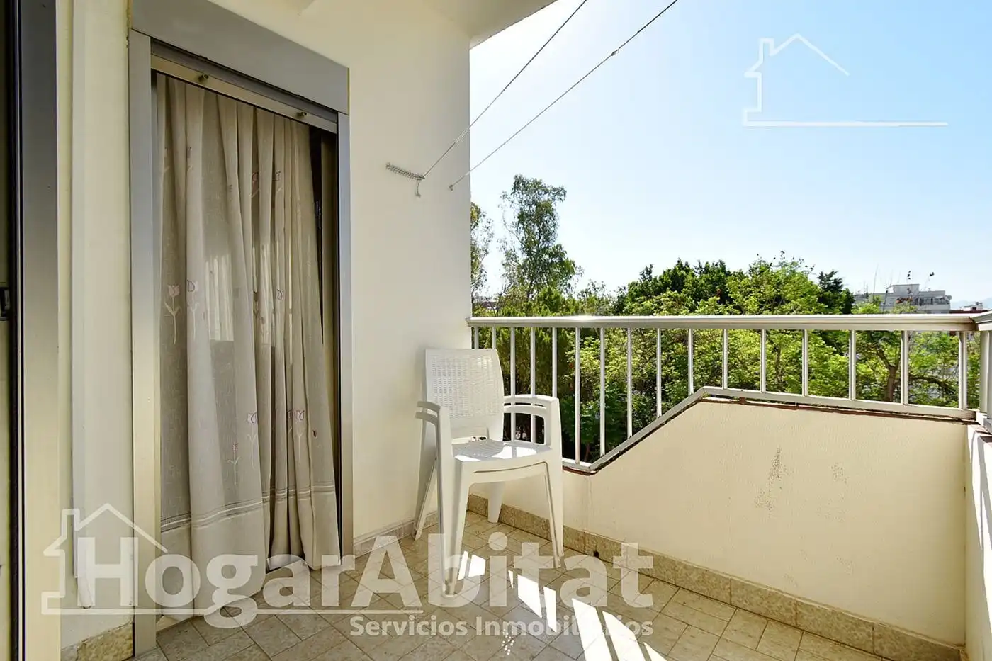 Terrasse von Wohnung zum Verkauf in Oliva mit Klimaanlage, Heizung und Terrasse