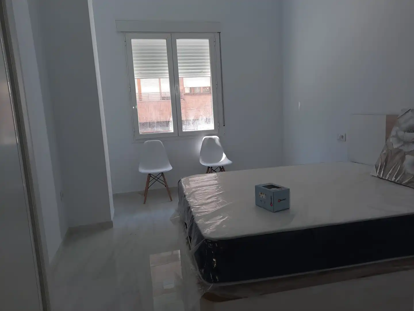 Habitación de Apartamento de alquiler en Badajoz con Aire acondicionado, Terraza y Trastero