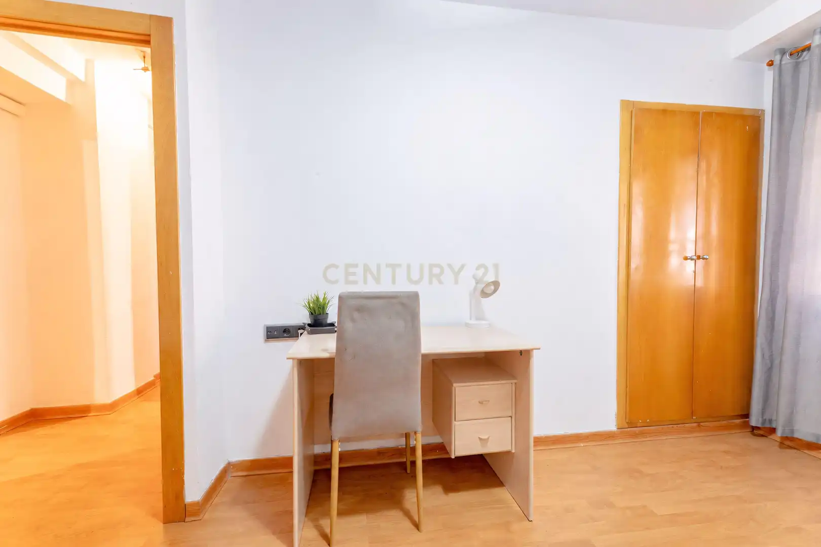 Schlafzimmer von Erdgeschoss zum Verkauf in Valencia