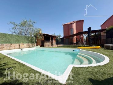 Villa con balcone in vendita a Calle 139