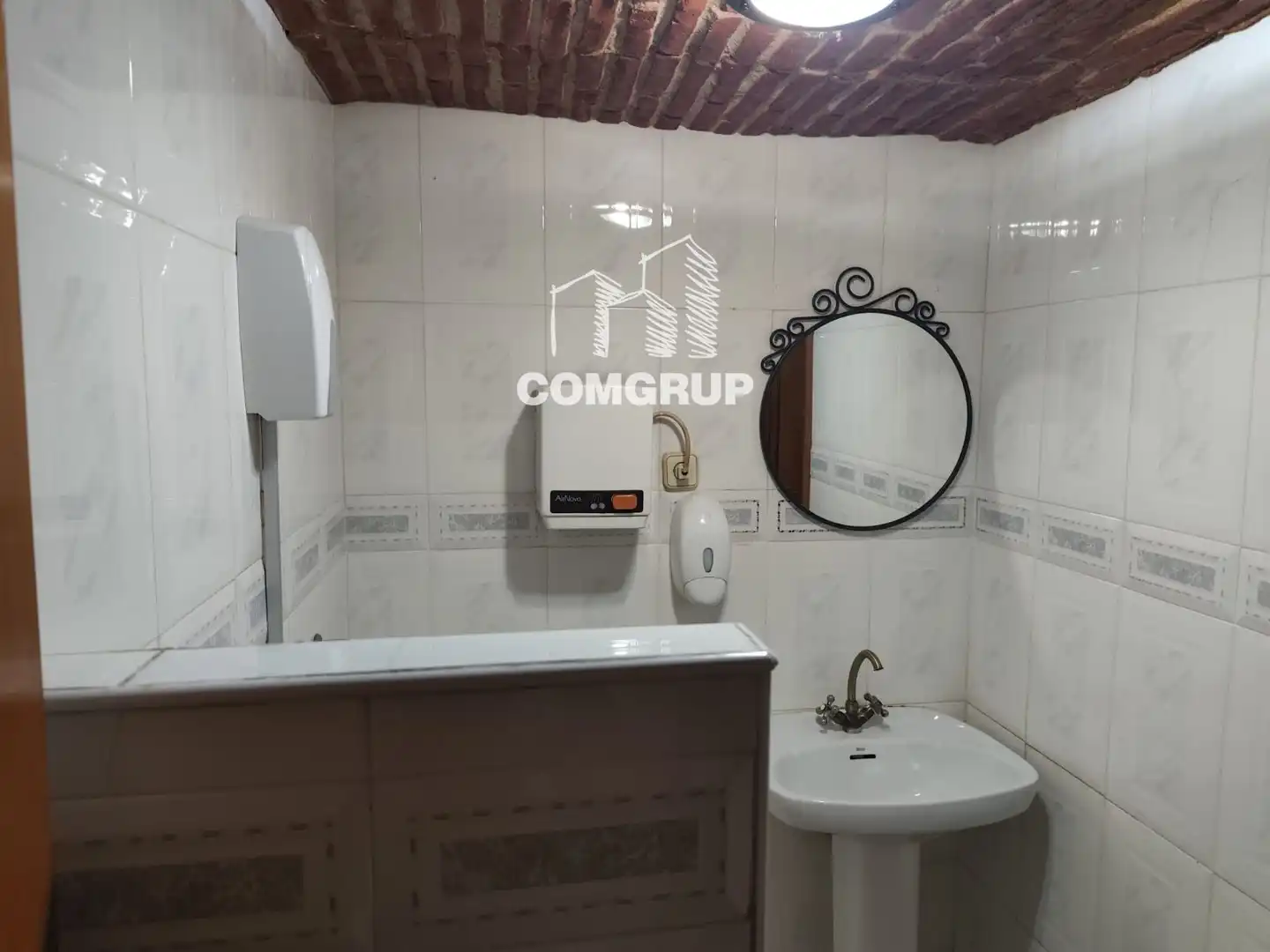 Local comercial en traspaso en Centre, imagen 58