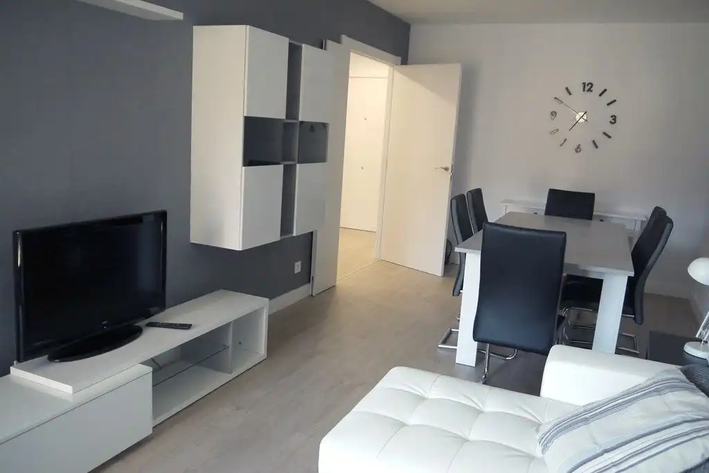 Living room of Flat for rent in Bilbao   with Heating, Terrace and Swimming Pool